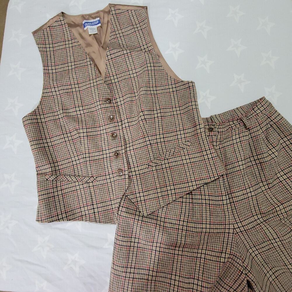 Vintage Pendleton Classic 2 Piece Set Size 10 - Wool Plaid Vest + Pleated Shorts